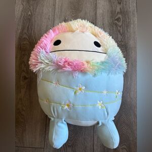 Squishmallows  Kellytoys Plush 16"  Zozo the Blue Bigfoot Wrapped with Flower